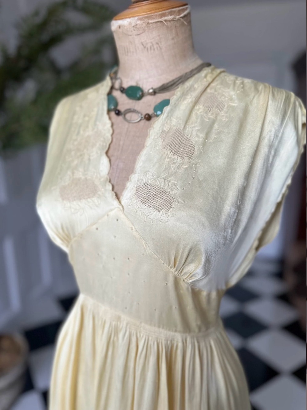 Antique Vintage Elegant 1940’s Cream Yellow V-Neck Maxi Silk Slip Dress - Picture 2 of 10